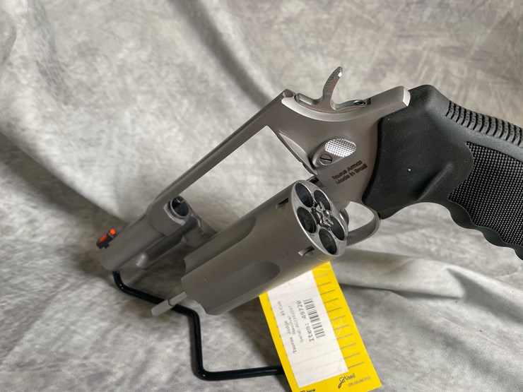 #4565-•-taurus-judge-45-colt-revolver,-sn:-agj393597-image-17