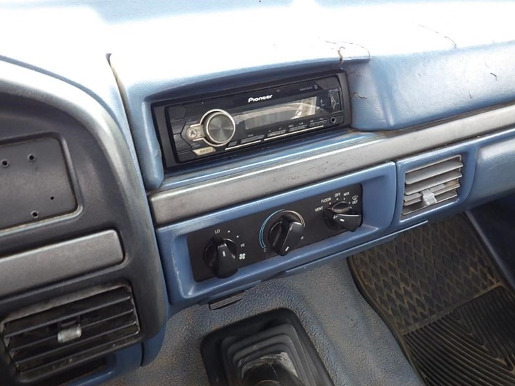1995-ford-f350-image-22
