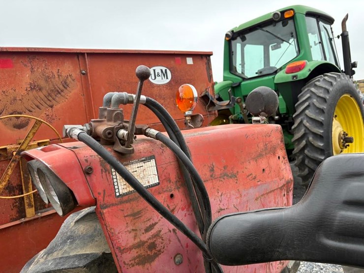 massey-ferguson-165-image-17