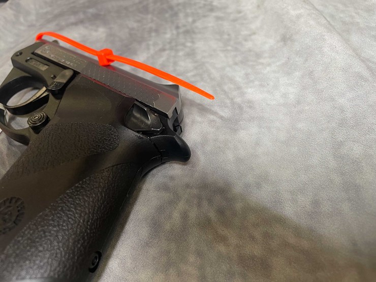 #4553-•-taurus-pt22-22-lr-pistol,-sn:-06704y-image-12
