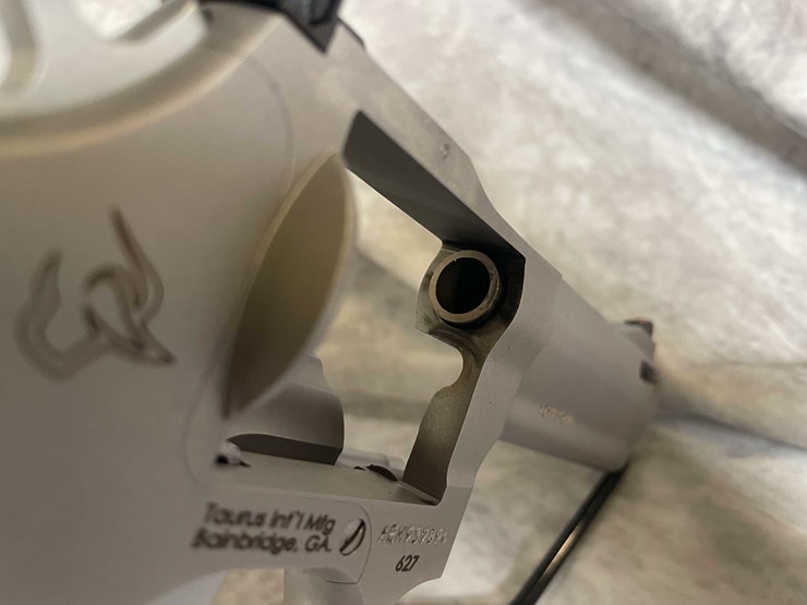 #4549-•-taurus-m627-tracker-357-mag-revolver,-sn:-aem939894-image-19