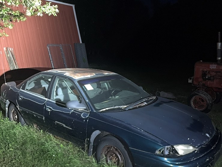 1994-dodge-intrepid,-been-sitting,-sells-as-is-image-3