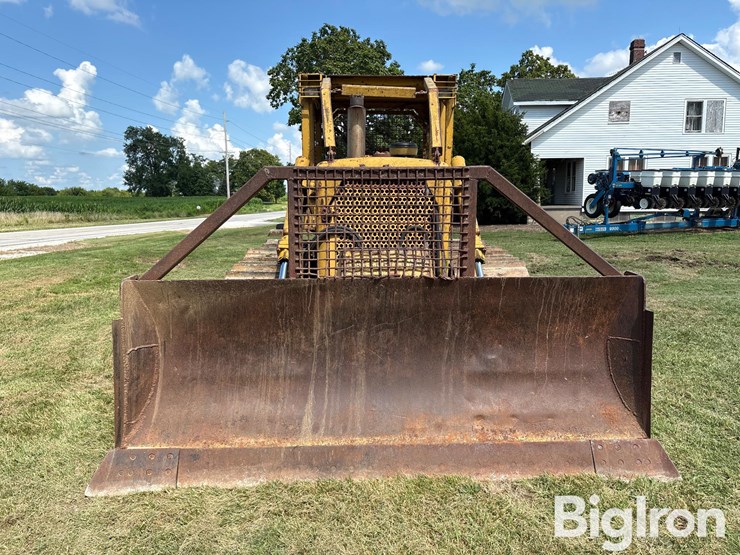 caterpillar-d6c-image-2