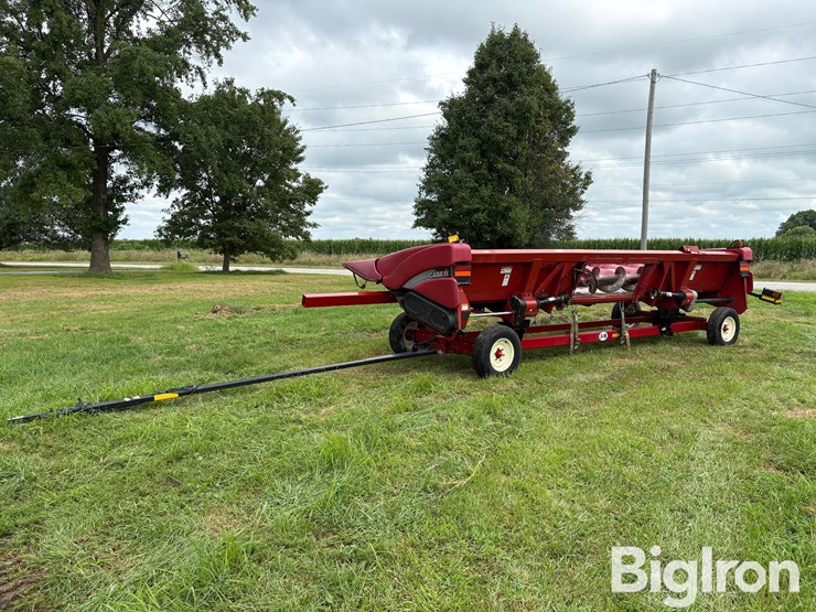 case-ih-3208-image-1
