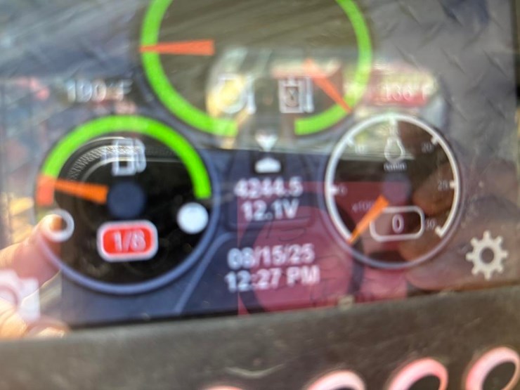 2014-caterpillar-289d-image-28