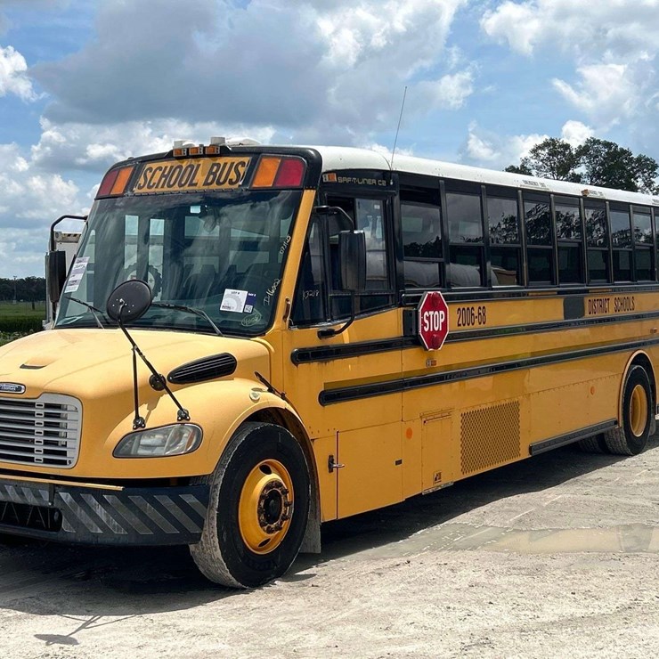2007 FREIGHTLINER B2