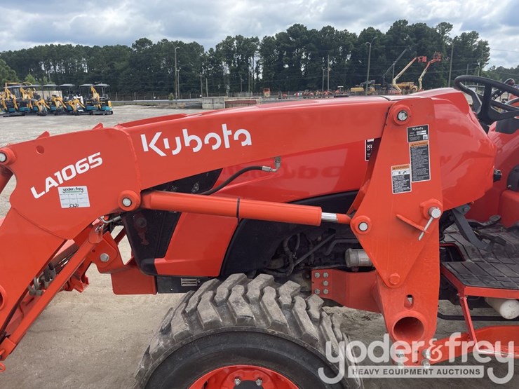 2020-kubota-mx5400hst-image-29