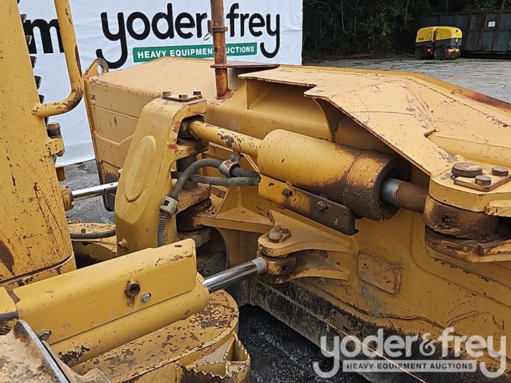 2008-caterpillar-d6n-xl-image-11