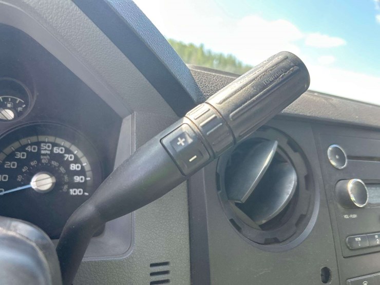 2012-ford-f350-image-17