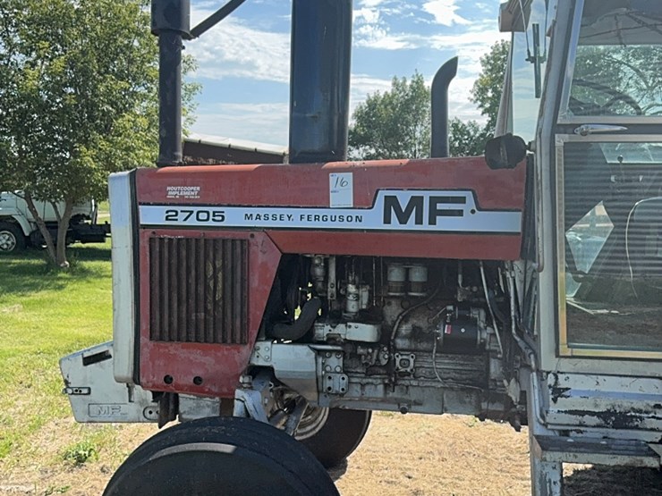 massey-ferguson-2705-image-17