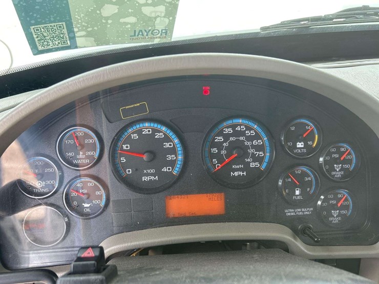 2013-international-durastar-4400-image-13
