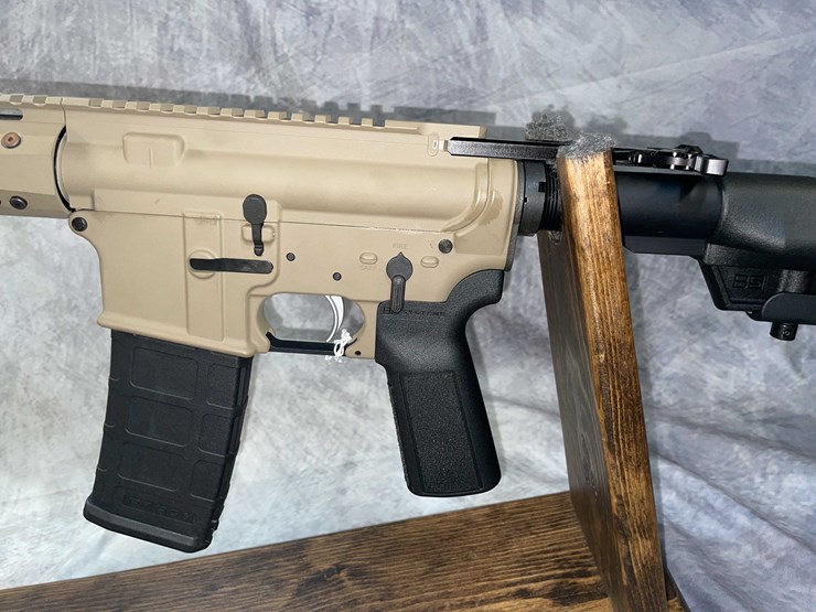 #4591-•-watchtower-arms-type-15-tactical-5.56-nato-semi-auto-rifle,-sn:-t15mwt30049600-image-16