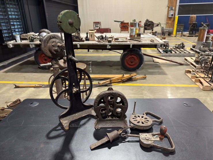 tools-for-rope-making-image-3