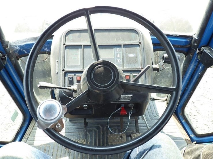 ford-8830-image-17