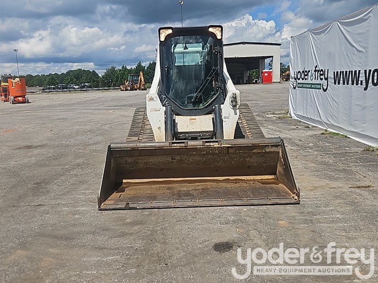 2023-bobcat-t870-image-8