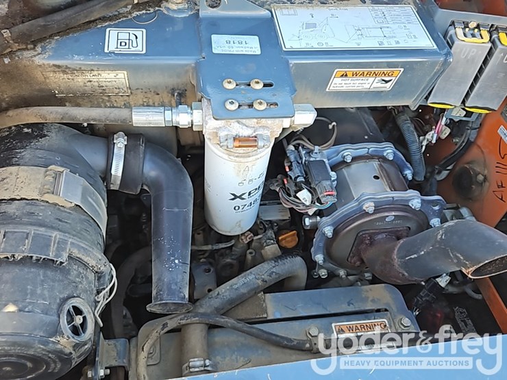 2018-gehl-r105-image-14