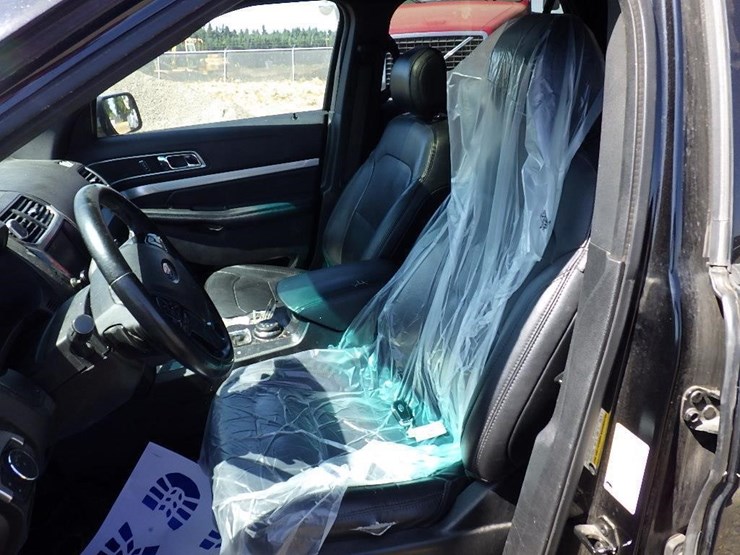 2016-ford-explorer-xlt-image-17