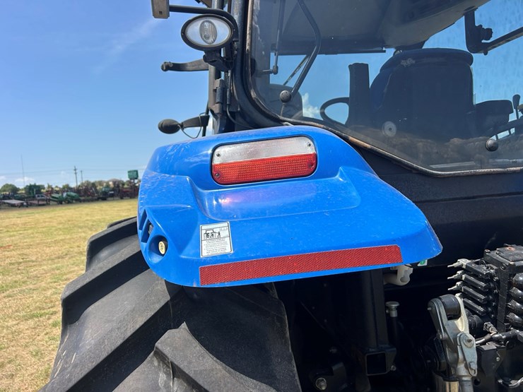 2014-new-holland-t6.175-image-11