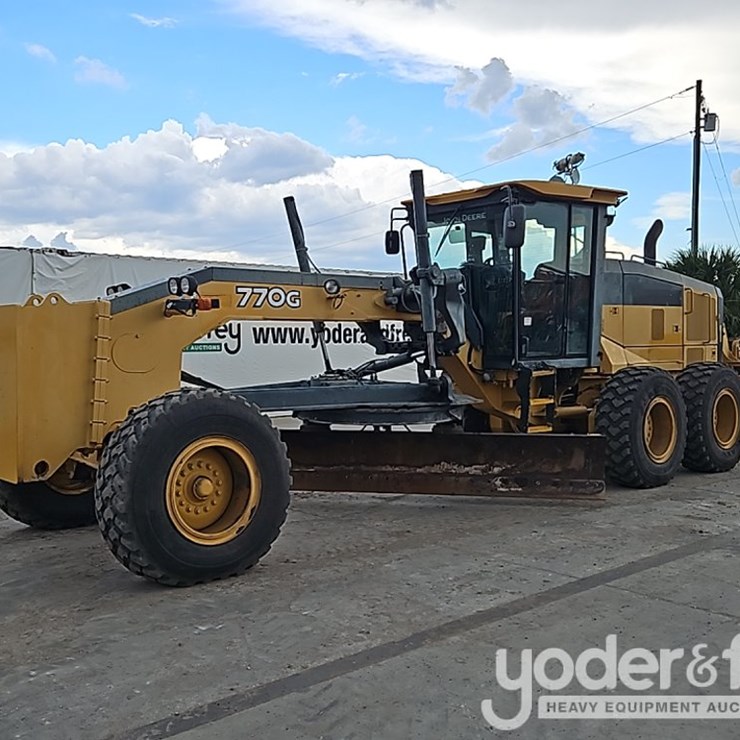 2014 DEERE 770G