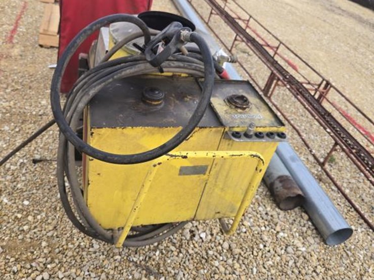#3947-•-jeny-2000c-hot-water-pressure-washer-image-3