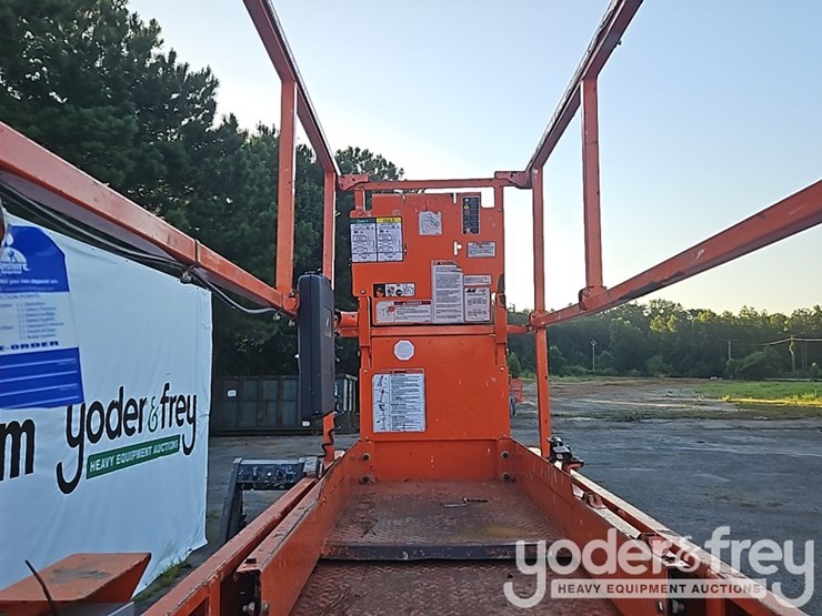 2019-jlg-2632es-image-18