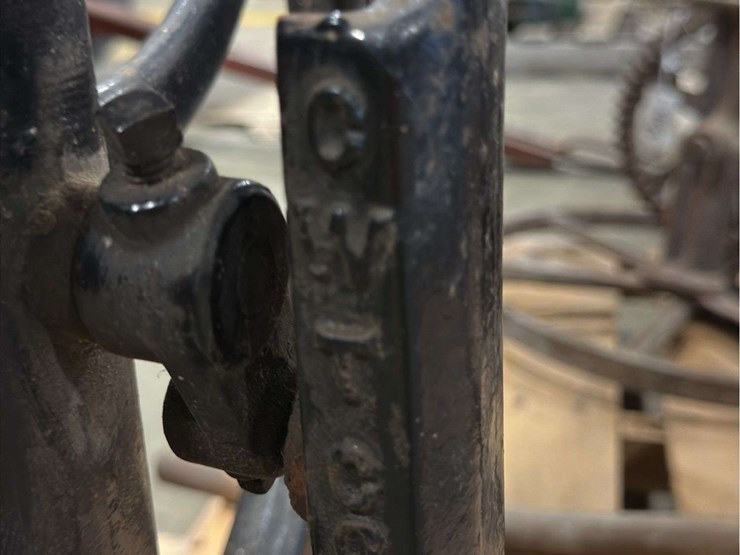 cast-iron-cwt-co.-watchmakers-treadle-image-2