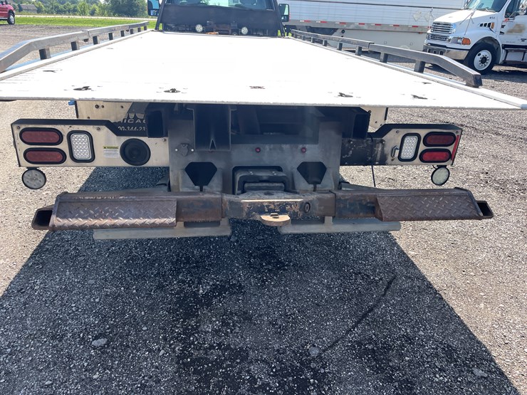 2016-ford-f550-image-17