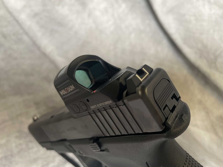 #4562-•-glock-19-gen-5-9mm-luger-semi-auto-pistol,-sn:-cdyz003-image-24