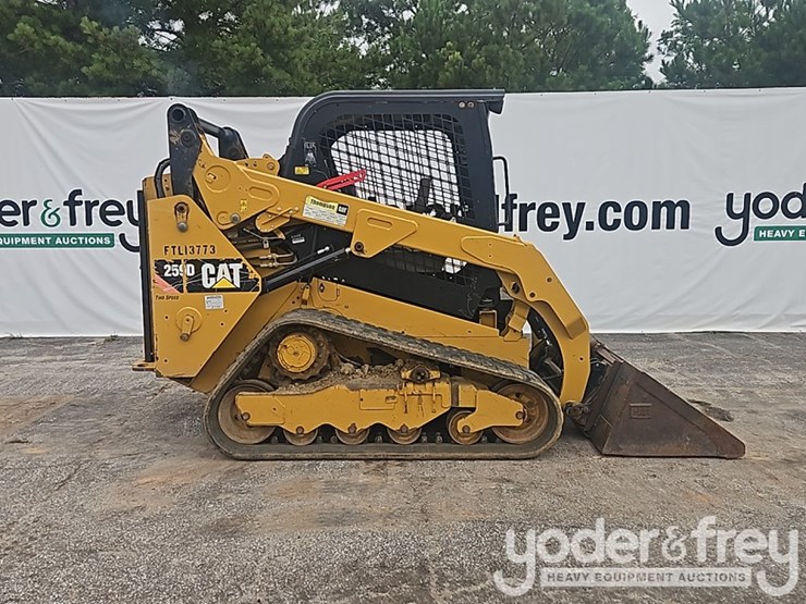 2017-caterpillar-259d-image-6