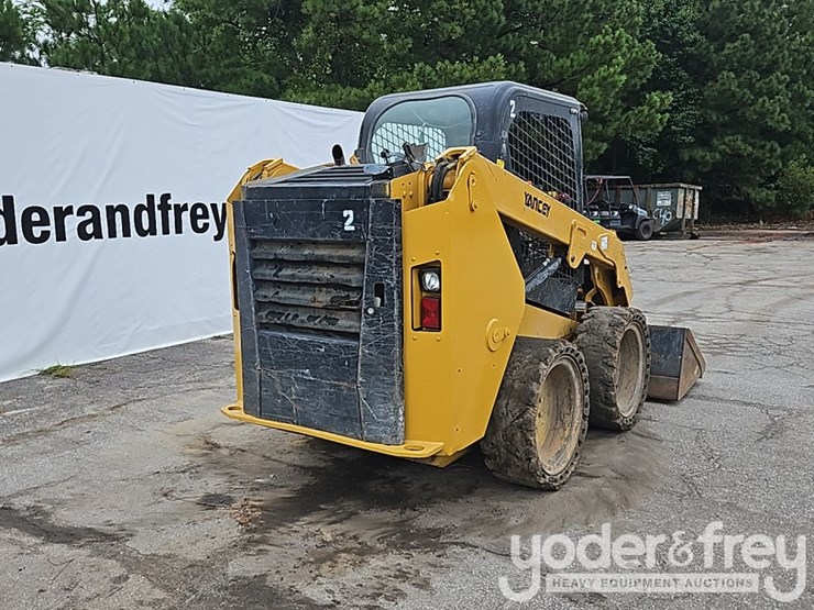 2016-caterpillar-236d-image-4