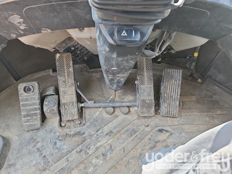 2019-doosan-dl250-5-image-30