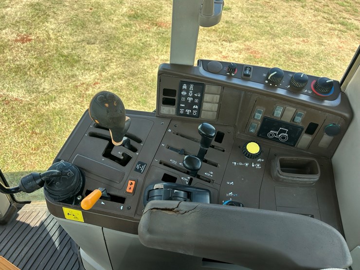 john-deere-7320-image-25