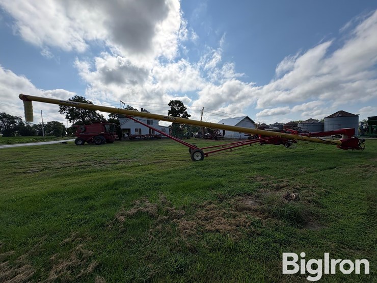 agi-westfield-mkx-13-74-13"x74'-swing-away-auger-image-4