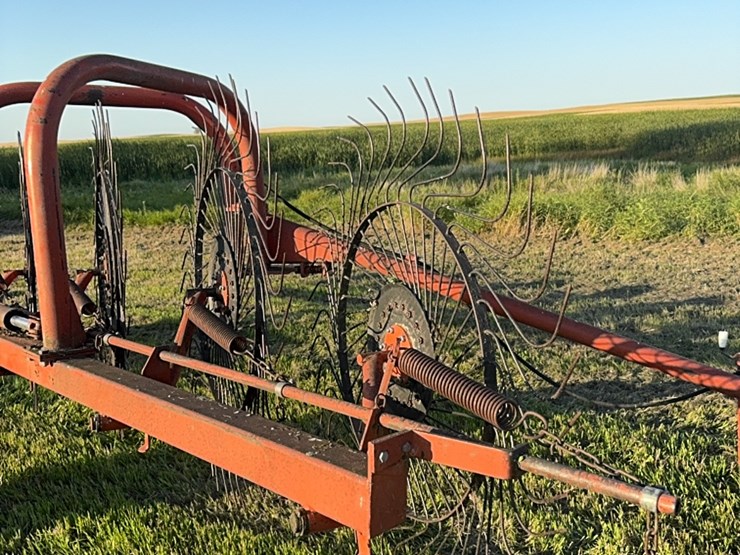 9-wheel-hay-rake-image-7
