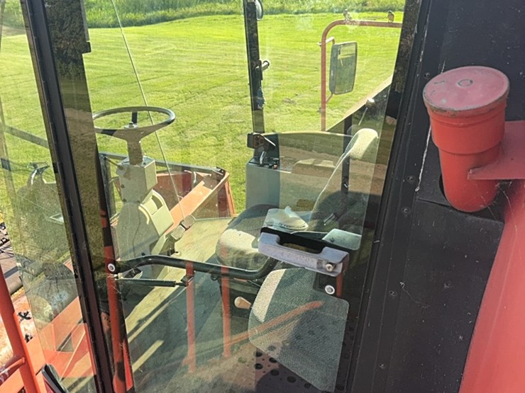 massey-ferguson-8780-image-37