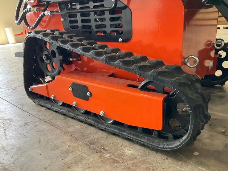 #1013-•-unused-future-ft36c-mini-skid-steer-image-21
