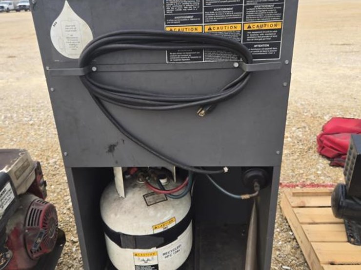 #3946-•-snap-on-134a-freon-recovery-unit-image-5