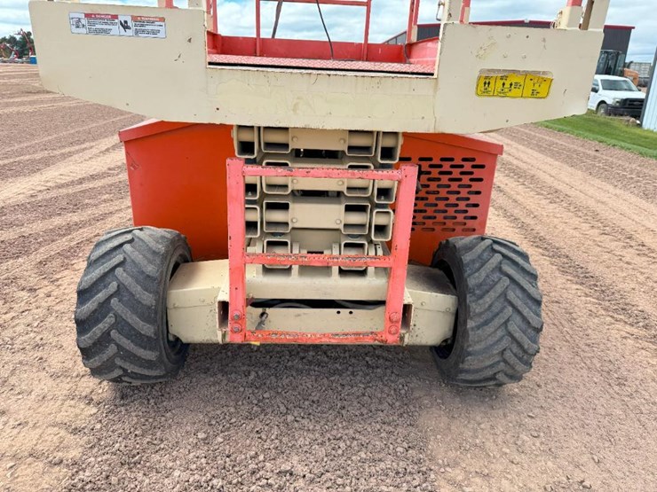 2000-jlg-260mrt-image-13