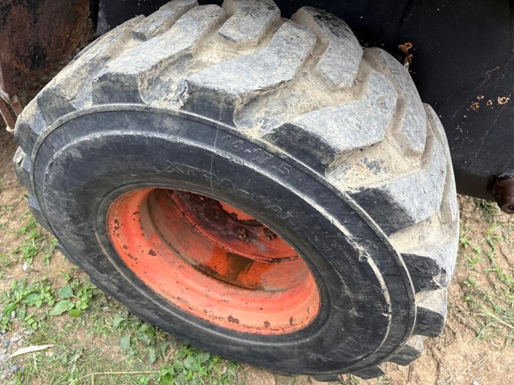 bobcat-2400-image-9