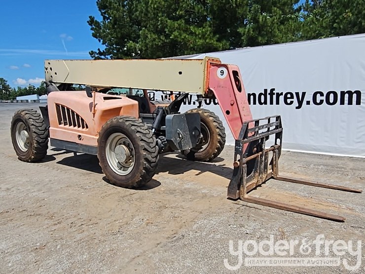 2012-jlg-g9-43a-image-7
