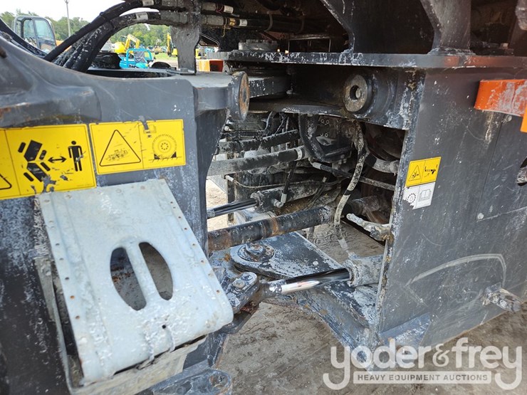 2019-doosan-dl250-5-image-18