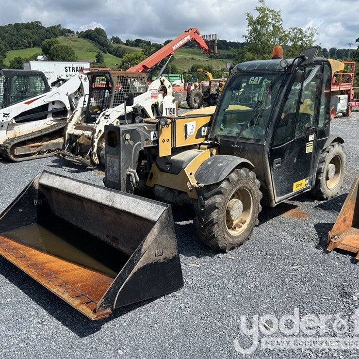 2015 CATERPILLAR TH255C