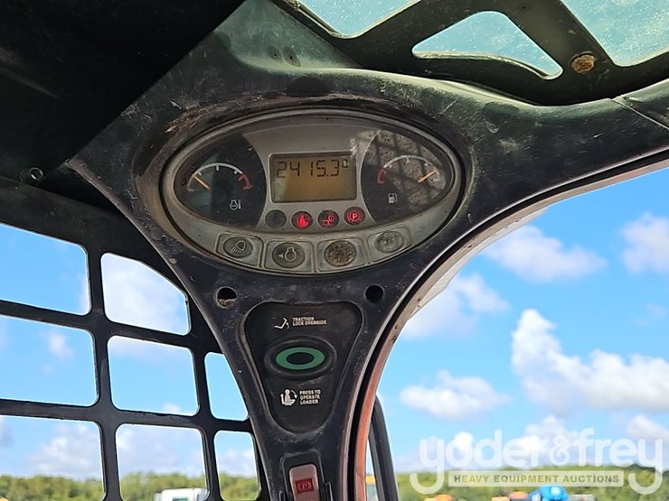 2019-bobcat-t590-image-30