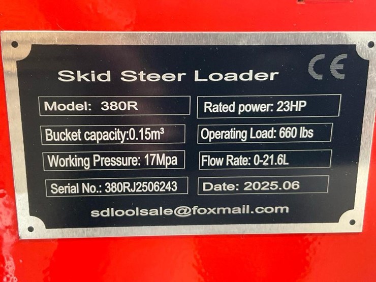 #1012-•-unused-future-ft380r-mini-skid-steer-image-8