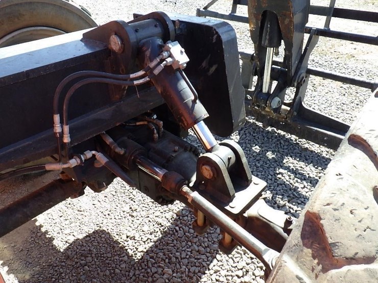 2013-jlg-g6-42a-image-38