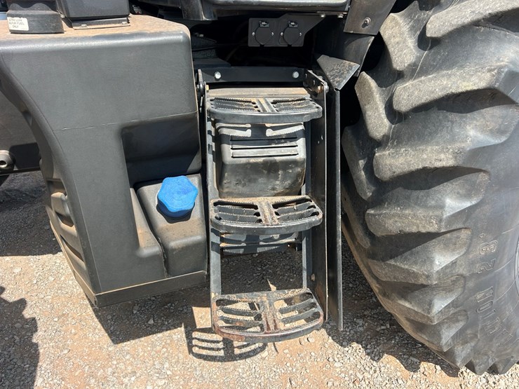 new-holland-t6.175-image-13