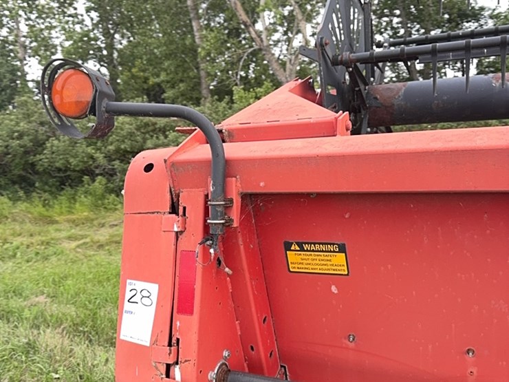 24’-massey-ferguson-soybean-header-image-24