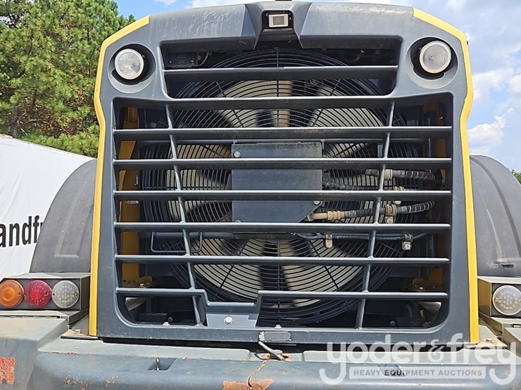 komatsu-wa380-image-47