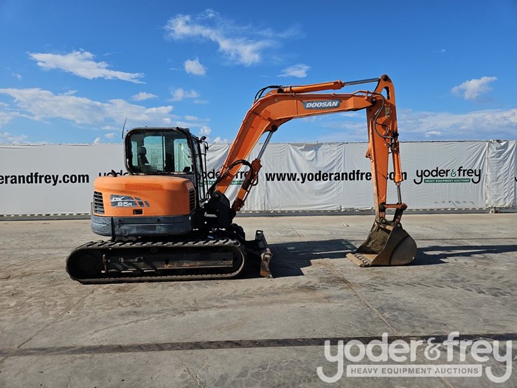 2019-doosan-dx85r-3-image-5