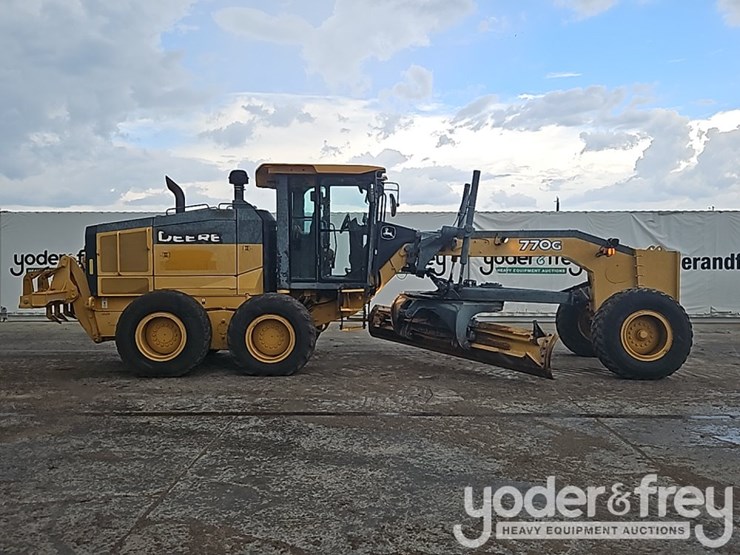 2014-deere-770g-image-5